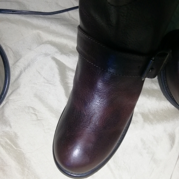 Frye Boots size 6.5 - Picture 10 of 12